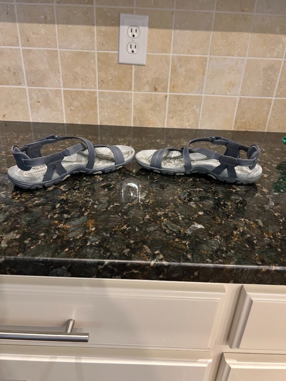 Merrell Women's Dove Crisscross Strappy Sandals in Slate Blue Size 7 - Picture 4 of 5